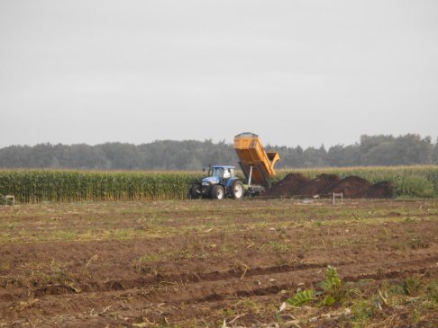 uitgraven en aanvullen nieuwe kippenstal (15)