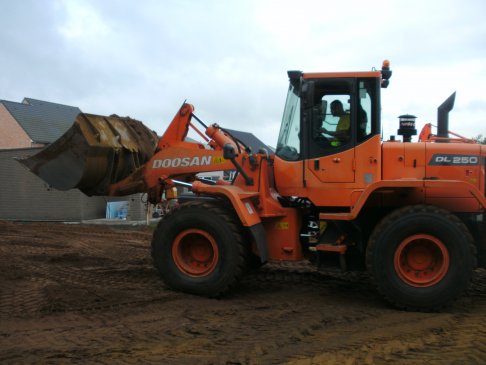 Doosan DL 250 13