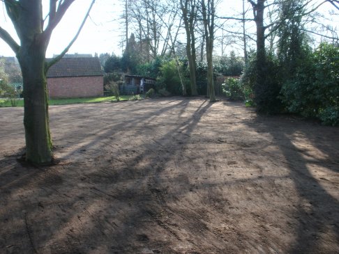 Nivelleren tuin 12